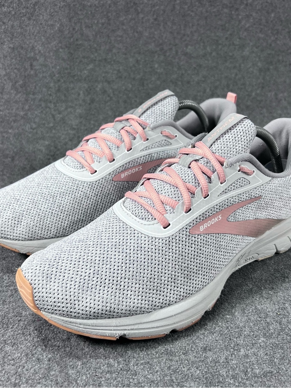 Brooks Anthem 3 Running Shoes Womens 11 Grey Rose Gold Sneakers 1203171B053